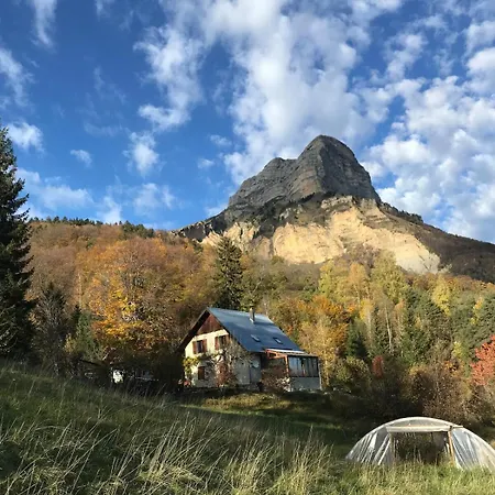 Maison D'exception Avec Etang Prive En Chartreuse Holiday home *