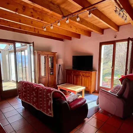 Holiday home Maison D'exception Avec Etang Prive En Chartreuse